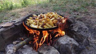 Сковорода из диска бороны 40см с крышкой и чехлом в комплекте СД-40КЧ фото