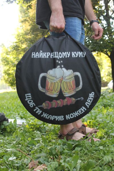 Подарочный набор куму Сковорода из диска бороны 50 см с крышкой, чехлом и принтом (садж, пикник) СД-50ПКУМ фото